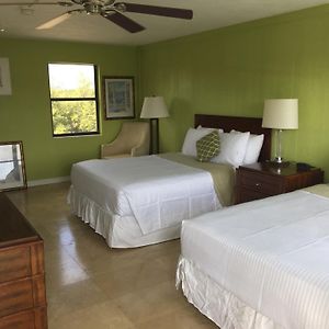 Deluxe Queen Room Two Queen Beds